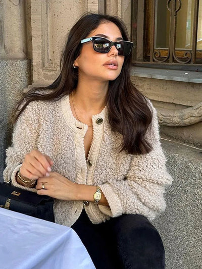 Lila | Stilvolle Damenjacke für kühle Herbstabende