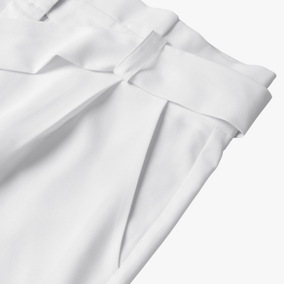 Weite Damen Stoffhose mit Bindegürtel