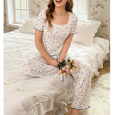 Damen Schlafanzug mit floralem Print und Spitzenabschlüssen Fudus