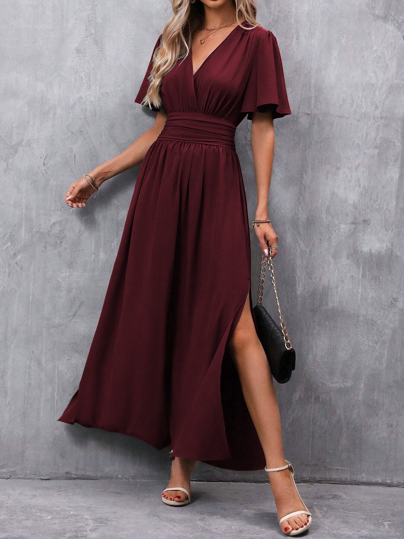 Damen maxikleid mit fließendem Schnitt und eleganten Ärmeln Fudus