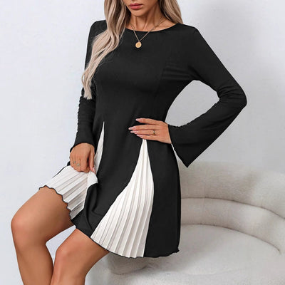 Damen ausgestelltes Kleid mit plissierten Elementen Fudus