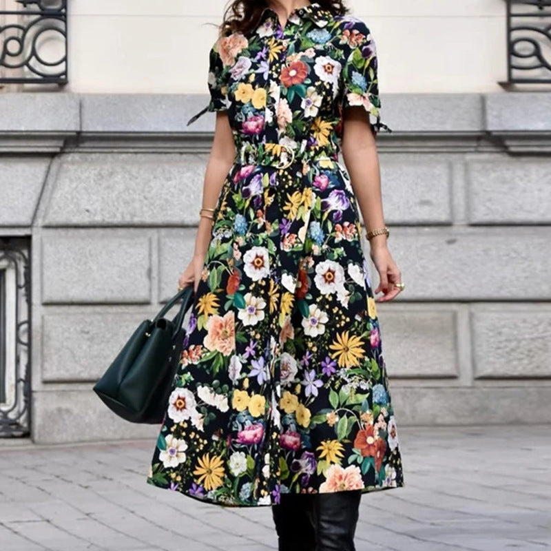 Damen Maxikleid mit floralem Design und tailliertem Schnitt Fudus