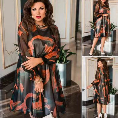 Tyra | Fließendes Kleid mit Rundhalsausschnitt, langen Ärmeln und Druck