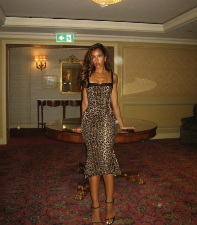 Damen Etuikleid mit attraktivem Leoprint und figurbetontem Schnitt Fudus