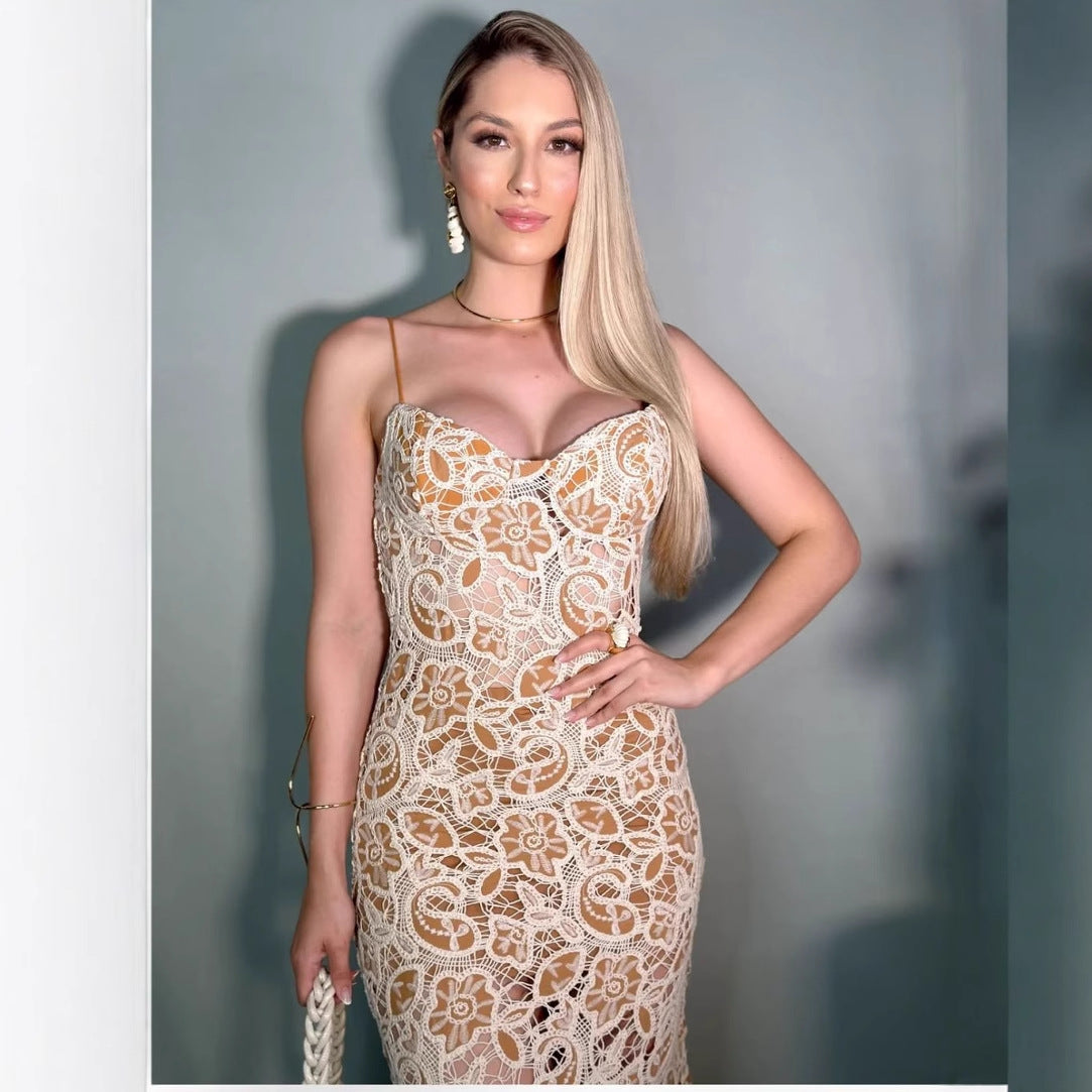 Damen Spitzenkleid mit verführerischem Schnitt Fudus