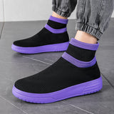 Schwarzlila