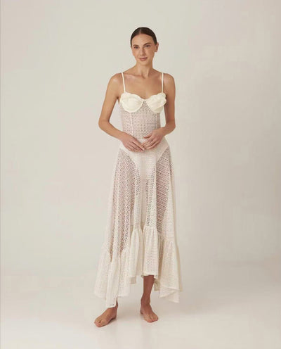 Damen Maximales Netzkleid mit voluminösem Saum und raffinierten Details Fudus