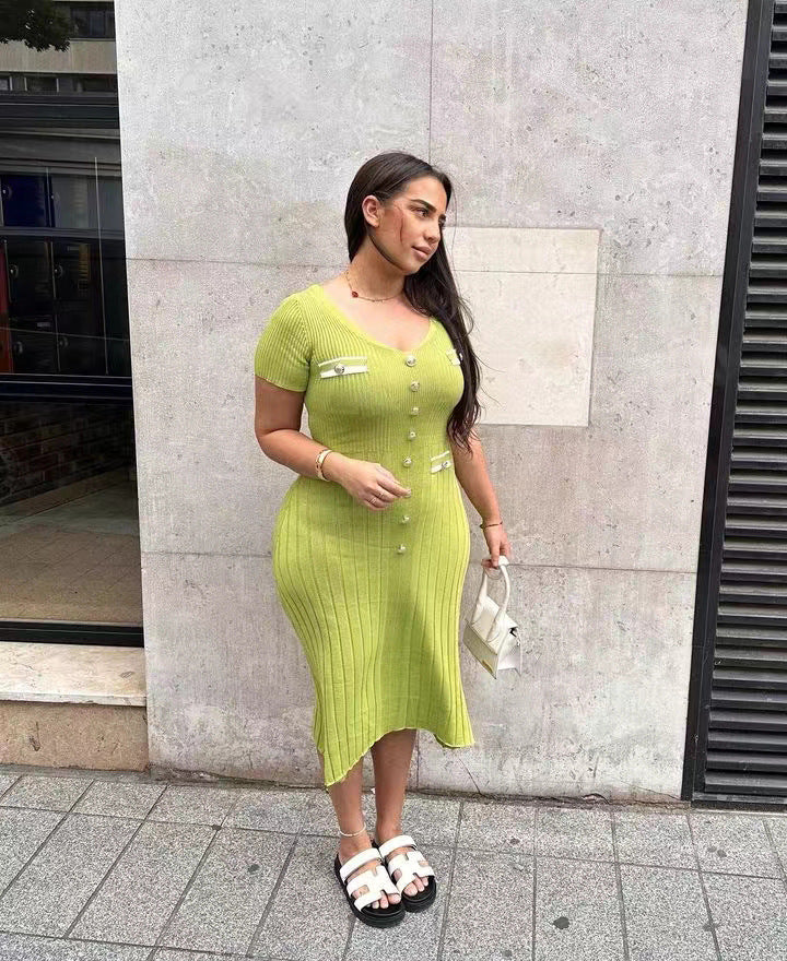 Damen Rippstrick Maxikleid mit Knopfdetails und V-Ausschnitt Fudus