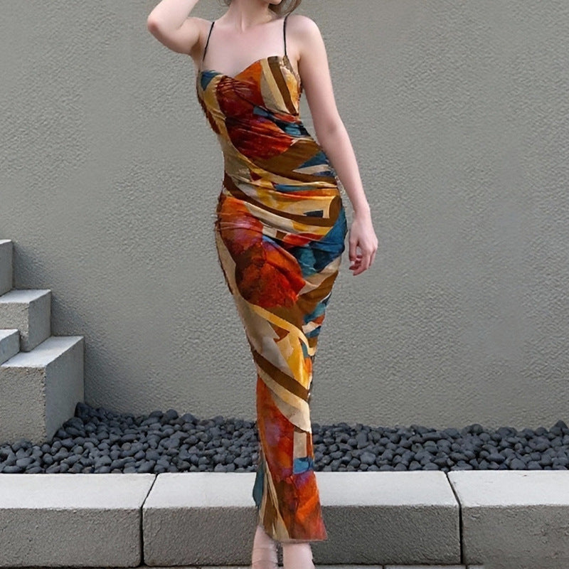 Damen Maxikleid mit kreativem grafischen Design und schlanken Trägern Fudus