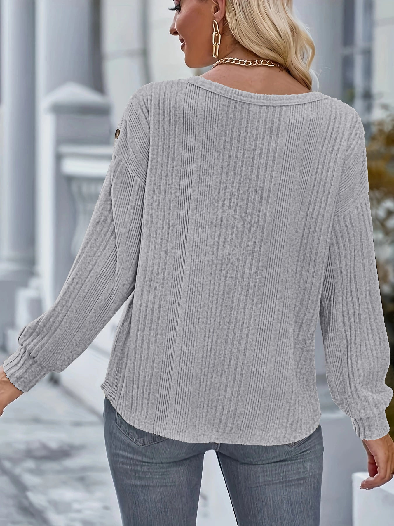 Damen Komfortabler Rippstrickpullover mit Druckknopfdetails Fudus