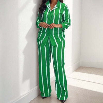 Damen Zweiteiliges Strandoutfit mit maritimem Streifenmuster und klassischem Hemd Fudus