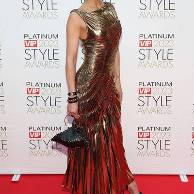 Damen Glamouröses Abendkleid mit elegantem Faltenwurf Fudus