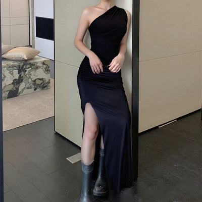 Damen Maxikleid mit asymmetrischem Schnitt und hohem Schlitz Fudus