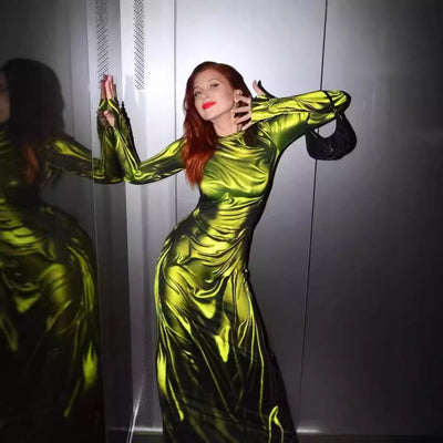 Damen Elegantes Langarmkleid aus glänzendem Stoff Fudus