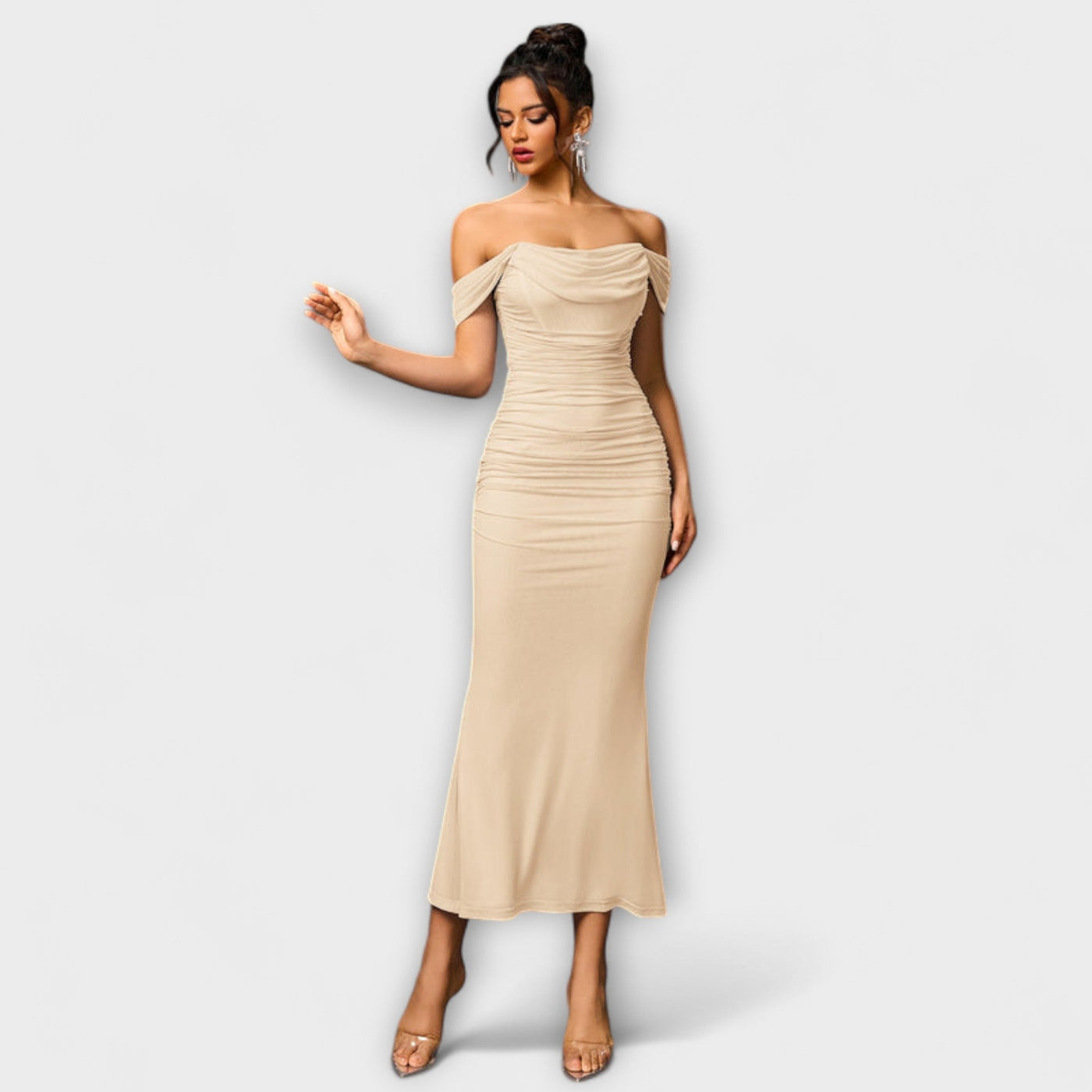 Ione - Off-Shoulder Raffung Bodycon Kleid