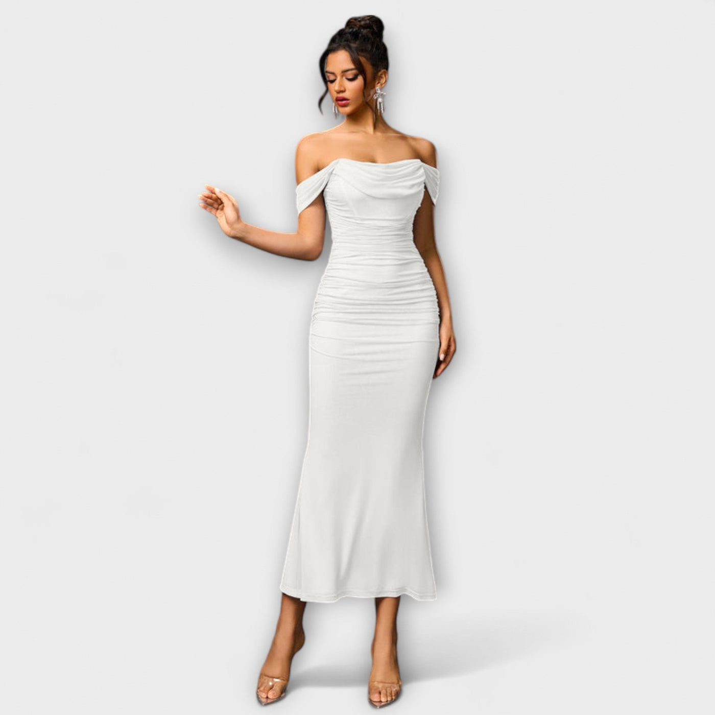 Ione - Off-Shoulder Raffung Bodycon Kleid