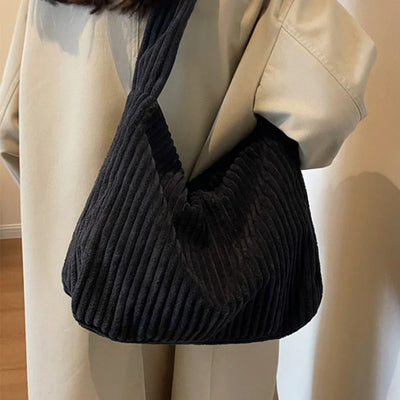 CLARA |  Umhängetasche aus Kord