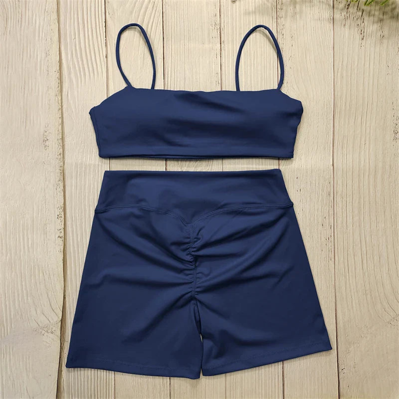 Kurze Fitness Kombination, Elegante Trainingsbekleidung