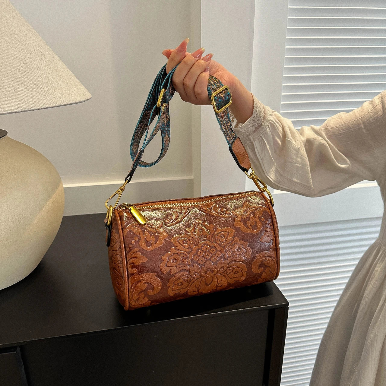 QUINN |  Trendige funktionelle Messenger-Tasche