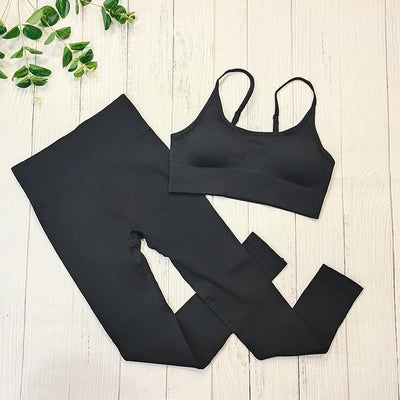 Fitness Set Für Frauen: Atmungsaktives Top, Sport-BH & Leggings für Yoga & Gym