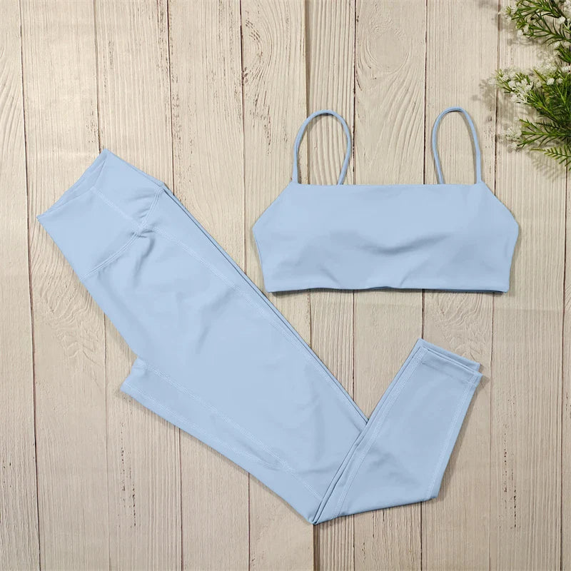 Set mit Hochgeschnittenen Leggings und Kurzen Ärmeln