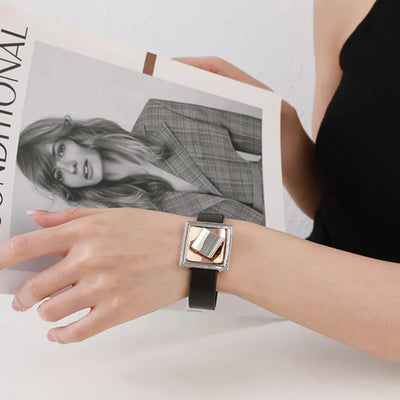 Elegantes Damen Magnetarmband aus Leder mit geometrischem Design