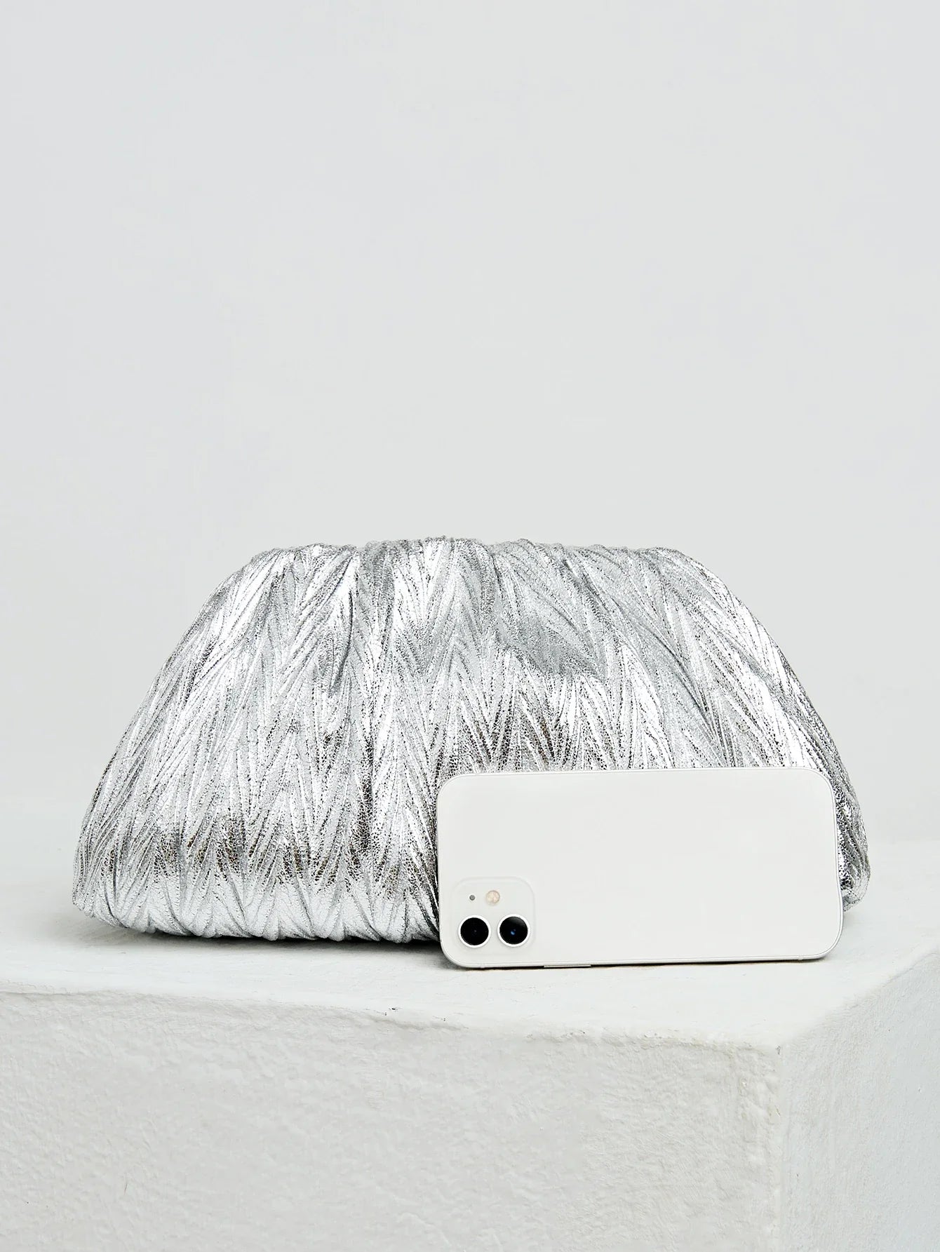 Elegante Silberne Falt-Handtasche Mit Großer Kapazität – Ideal Für Partys Und Verabredungen