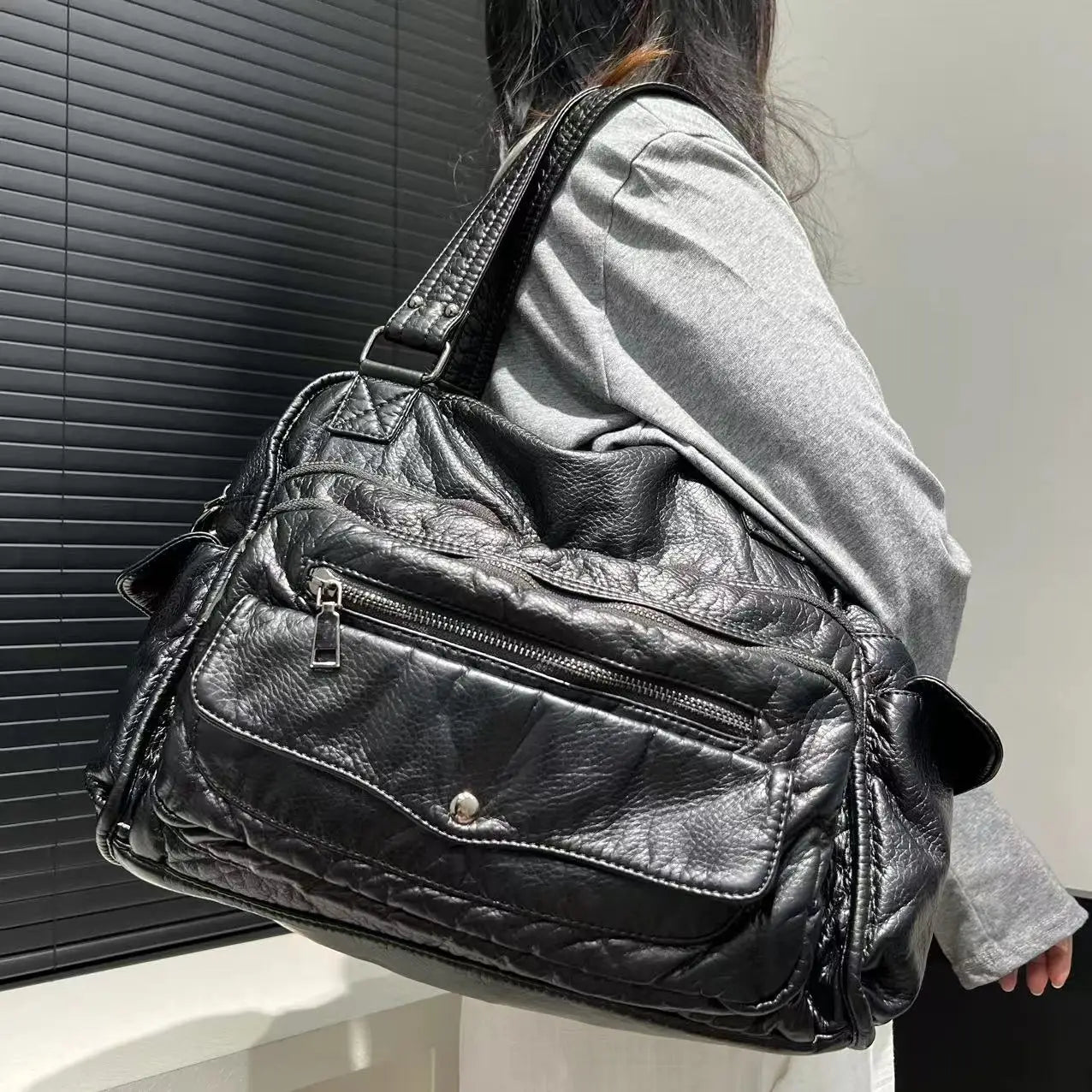 Damen Vintage Tote Bag aus Veganem Leder, Y2K Stil, Große Kapazität, Schulter- und Crossbody-Design