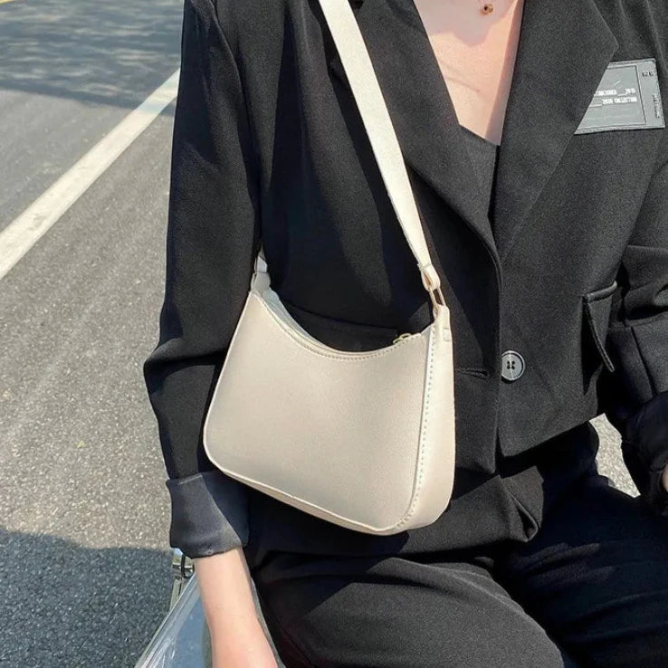 Bonnie | Mini Curve Umhängetasche