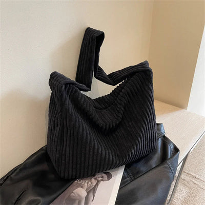 CLARA |  Umhängetasche aus Kord