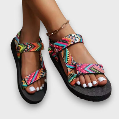 Zanika – Outdoor-Sandalen mit Ethno-Flair