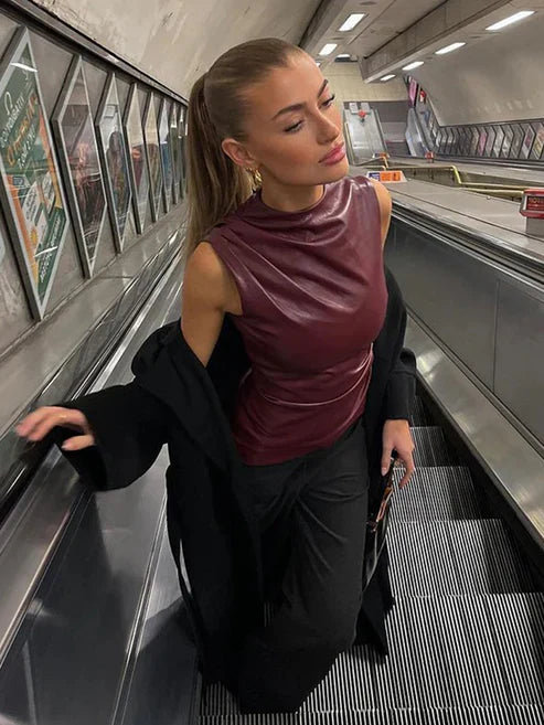 Stylischer Rollkragenpullover aus Kunstleder für Damen – Elegant und modern