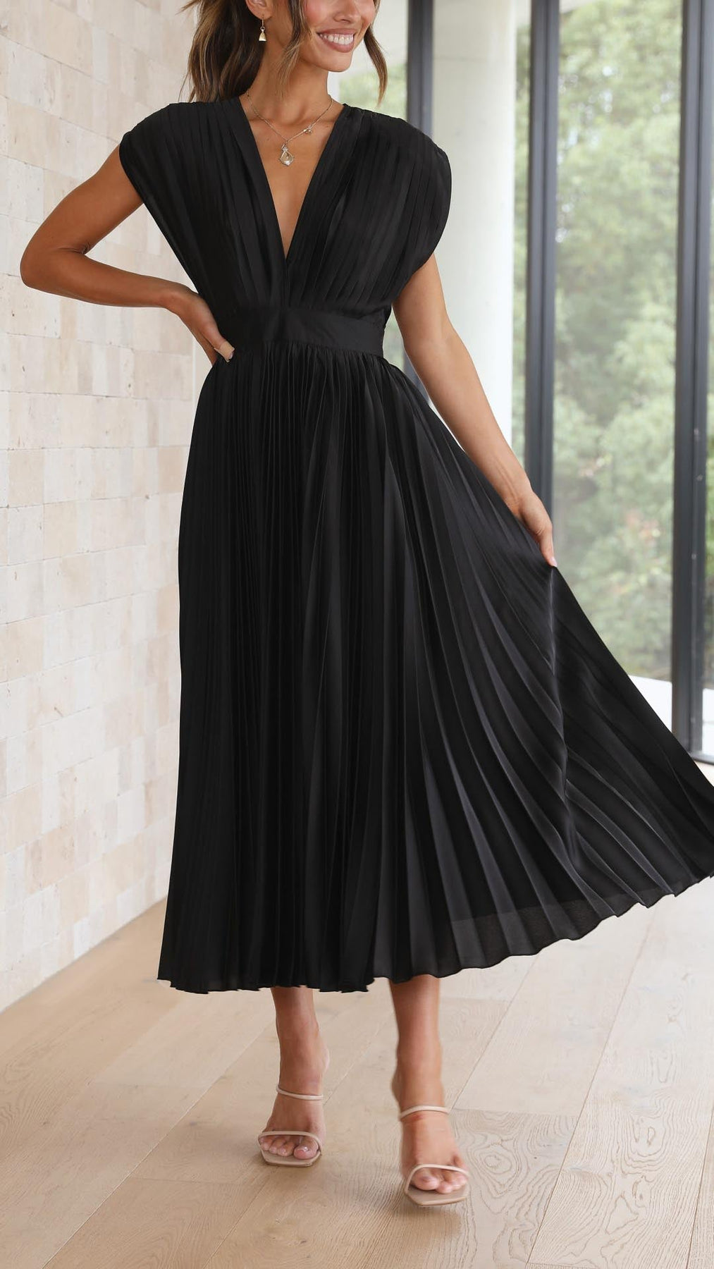 Annika | Elegantes Faltenkleid