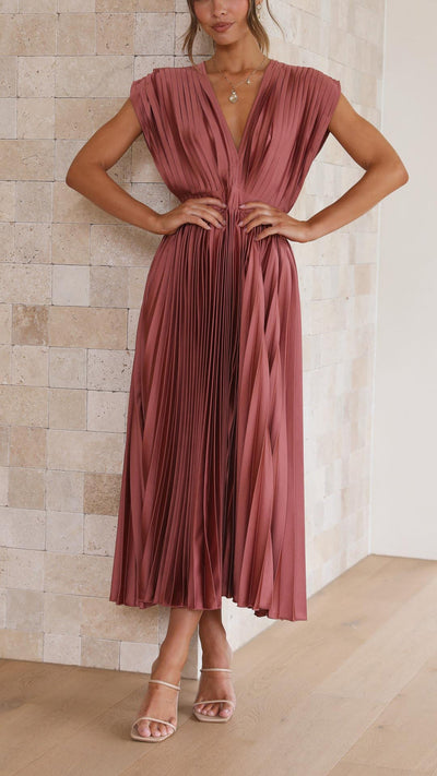 Annika | Elegantes Faltenkleid