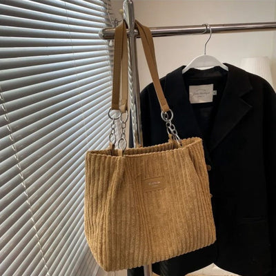 RIANNA | Modisch-funktionale Umhängetasche