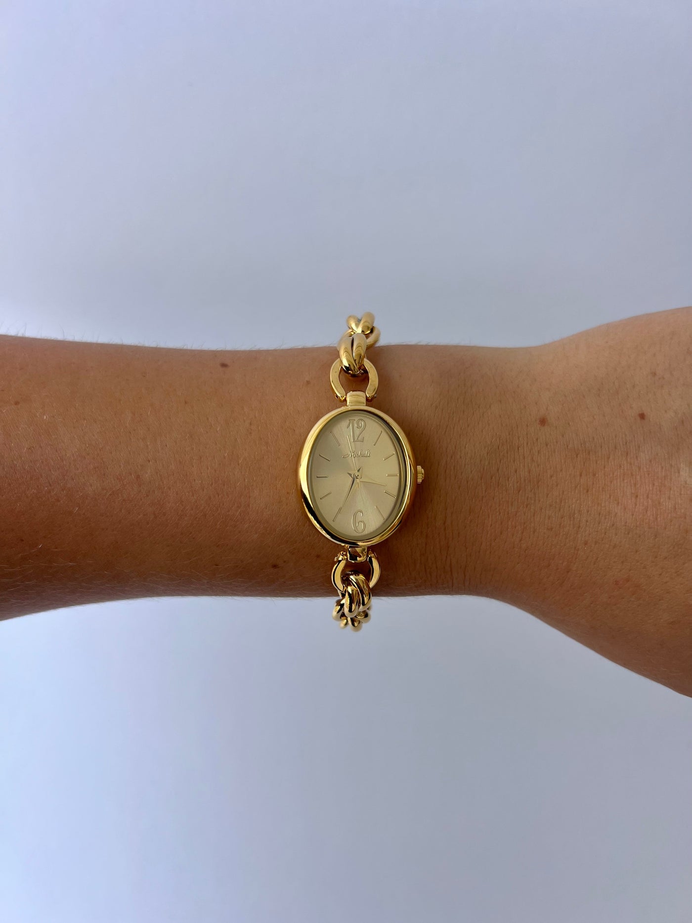 Ovale Vintage Damen Armbanduhr