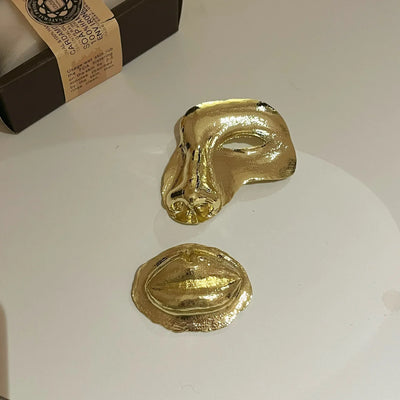 Vintage Gothic Punk Damen Brosche Lippen Gold