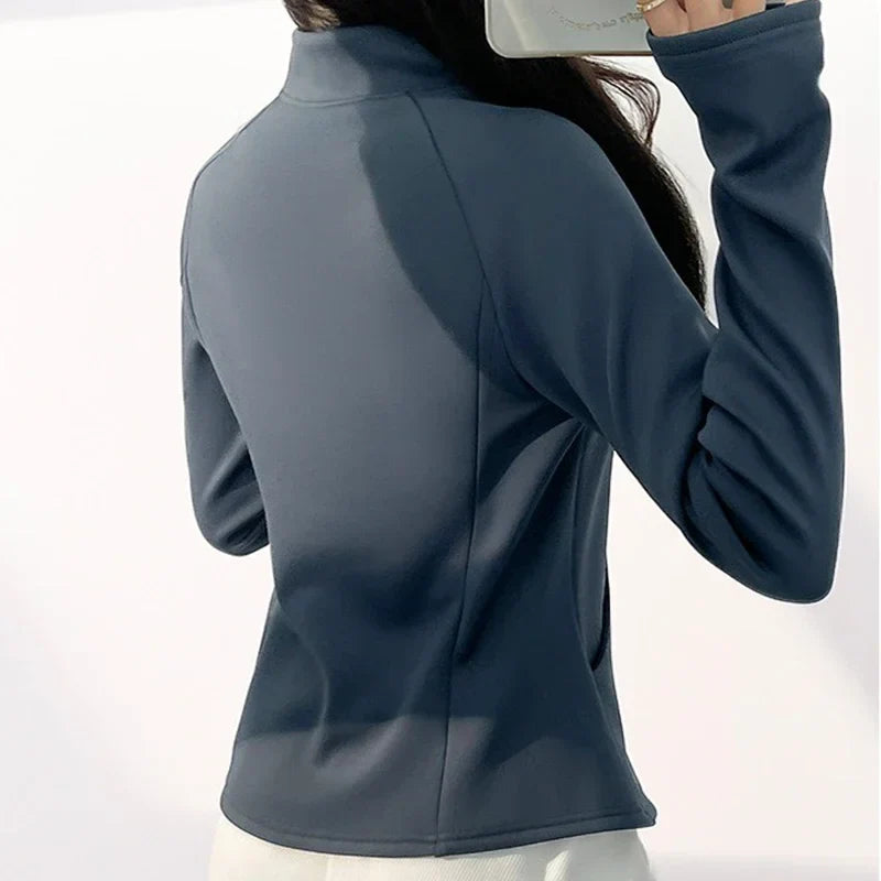 Zevora | Atmungsaktive Fleece Fitnessjacke für Damen