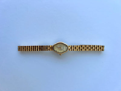 Ovale Floral Elegante Damen Armbanduhr