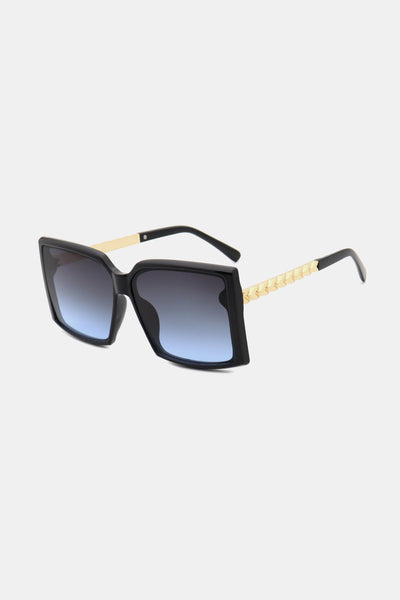 Modische Sonnenbrille im eckigen Design (Polycarbonat)