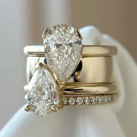 Doppelring aus Kristall in Vintage-Silber