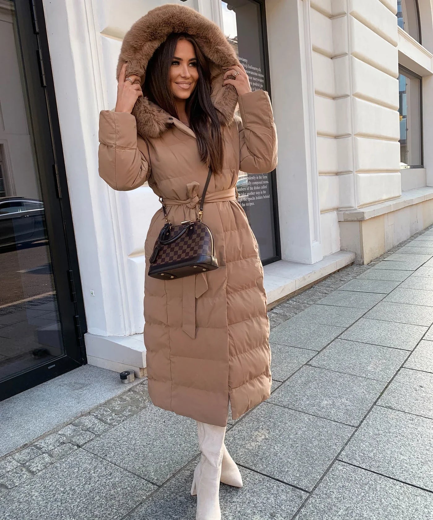 Alina – Der Perfekte Wintermantel für Stil und Wärme
