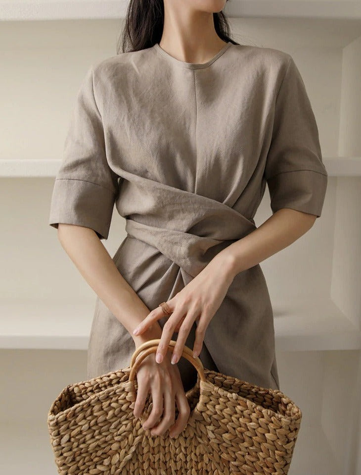 Lässiges Khaki-Leinenkleid mit Unregelmäßigem Schnitt – Anna