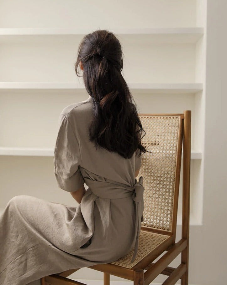 Lässiges Khaki-Leinenkleid mit Unregelmäßigem Schnitt – Anna