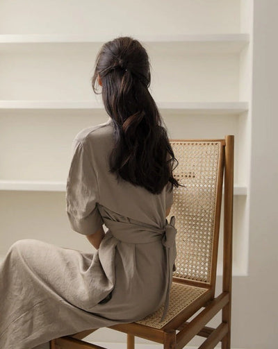 Lässiges Khaki-Leinenkleid mit Unregelmäßigem Schnitt – Anna