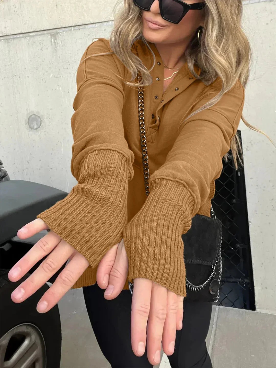 Emmanuelle Hoodie mit Handwärmern