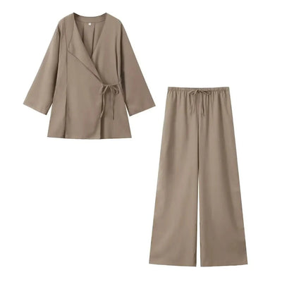 Jezebel Wickel-Bluse und Hose Set