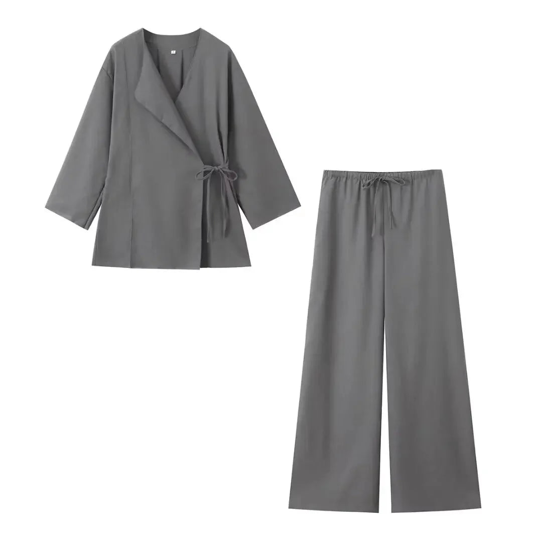 Jezebel Wickel-Bluse und Hose Set