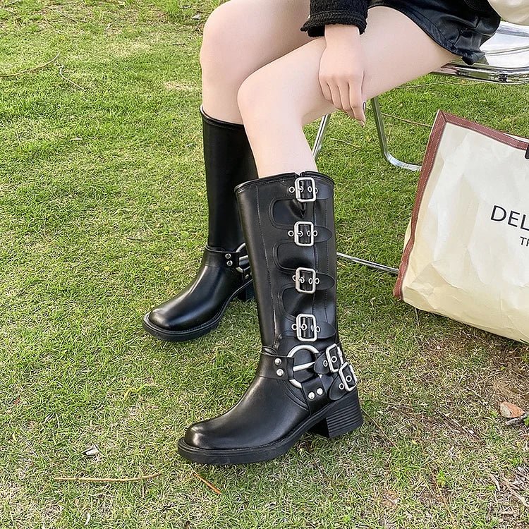 Kassandra Kniestiefeln mit Schnallen