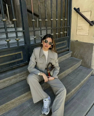 Kehlani Gekürzte Jacke und Hose Set